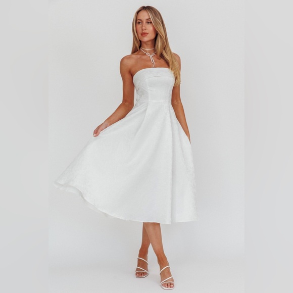 Selfie Leslie Dresses & Skirts - Worship strapless a-line midi dress
